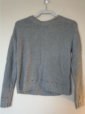 Essential Women's Grey Knit Sweater